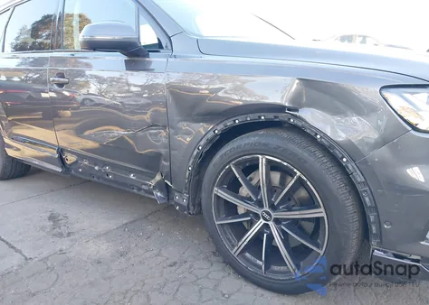 2021 Audi Q7 Prestige 55 Tfsi Quattro Tiptronic z USA, uszkodzony, nr VIN WA1VXBF79MD032133